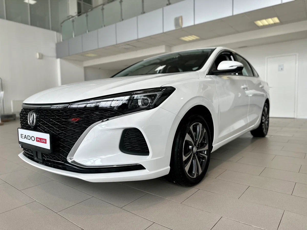 Changan EADOPlus с салона по цене от 1 494 000 рублей